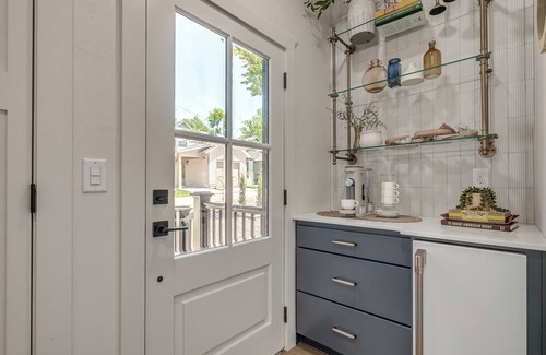 Wheatland House | The Blue Stag at Selah 2 bed 2 bath+ loft Sleeps 7