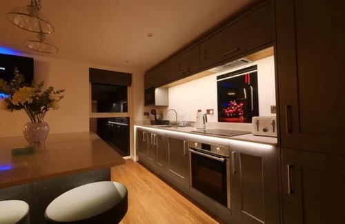 York Apartment | Spacious Modern Apartments with Private Balcony & Stunning Views