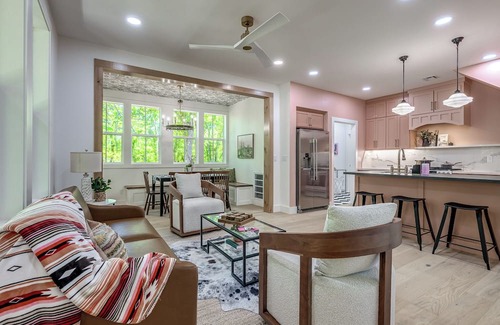 Wheatland House | Dolly's Den at Selah- 3 bed 2 bath Sleeps 7