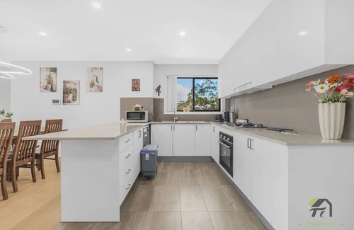 Fairfield Apartment | Fairfield Convenient lift Apartment&parking