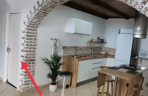 Montijos Cottage | 'Casa' with Balcony and Wi-Fi