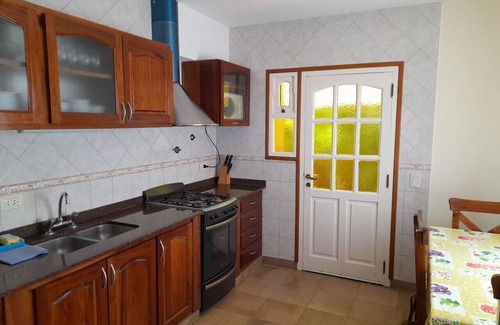 Ostende House | Chalet Anvers 8 persons, 4 rooms/Wi-Fi/Grill/Services/400mts from the sea