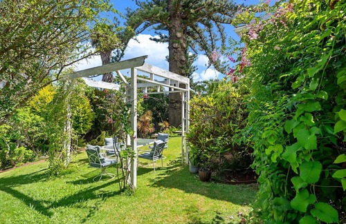 Makawao Villa | Spacious Historic Inn. Serene base to explore Maui