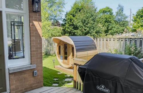 Walkerton House | Walkerton Sauna Suite