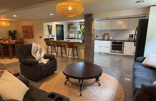 Golfito House | Amazing Golfito location-House+Casita-sleeps 16+Top property in Golfito+Luxury