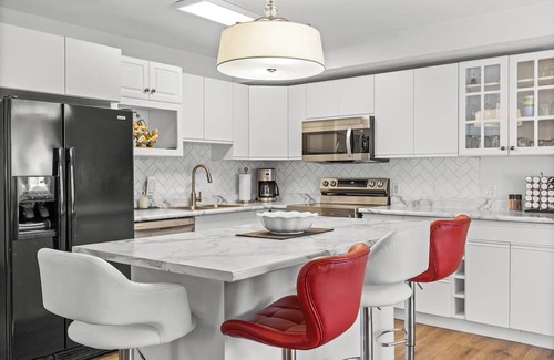 Central Okanagan House | Home Away from Home