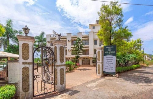Rao Colony Villa | 4-bedroom villa in delightful Lonavala with AC