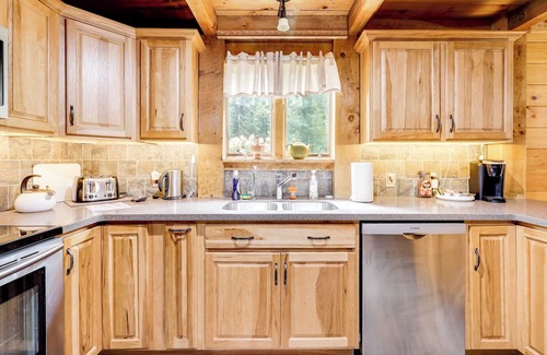 Queensbury House | 7 Mi to Glens Falls: Peaceful Retreat w/Game Room
