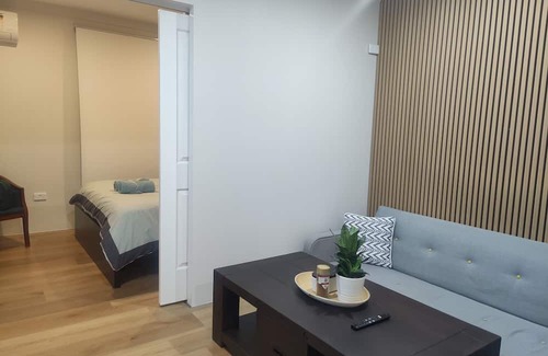 Jamboree Heights Apartment | Easy Stay Studio