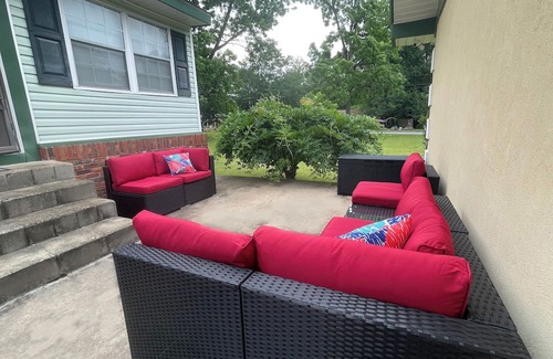 Bainbridge House | Lovely 3-bed 2 bath house with boat parking in charming Bainbridge