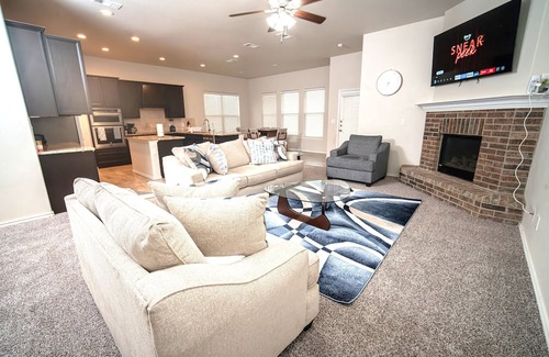 Midland House | Superb 4-bedroom house in Midland