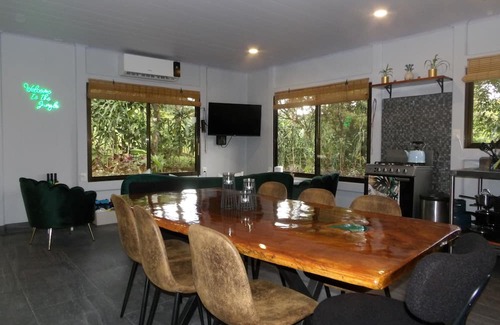 Katira House | Pura Vidaville: Your Modern Tropical Escape in the Heart of Costa Rica