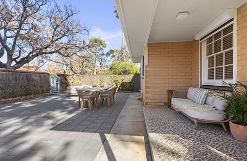 Brighton House | Beachside House with Garage and Outdoor Space