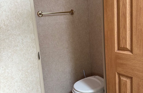 Engadine House | Adorable 1-bedroom Camper in Engadine with Lake Access. 50 mi west of bridge