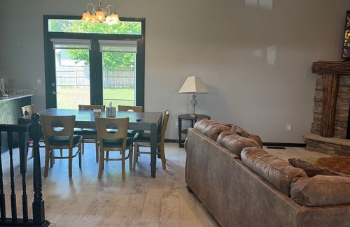Big Lake House | Superb 5-bedroom house in Big Lake in friendly, safe neighborhood.