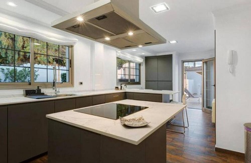 Sauzal House | Holiday Home 'Karat Horizonte' with Sea View, Wi-Fi and Air Conditioning