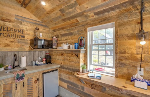 Averill Park Apartment | Dock & Lake Access: Studio 14 Mi to Dtwn Albany!