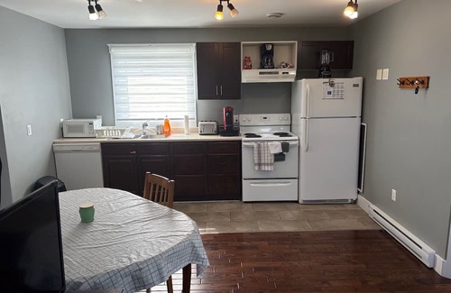 Halifax House | Lovely two bedroom apartment with AC & Patio