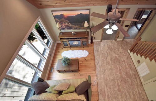 Altamont House | Spacious 5-bedroom house in charming Linville Falls near ski resorts!