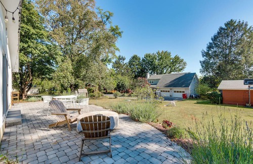 Charles Town House | Walkable Location: Historic Home in Charles Town!