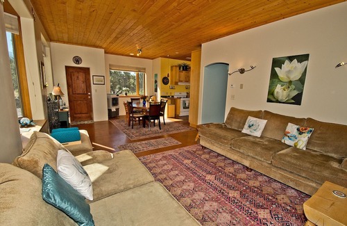 Baca Grande House | White Lotus House - 2 BR, 2.5 Bath Luxury Sanctuary in Crestone, CO
