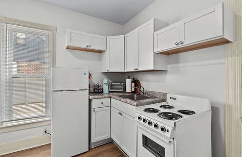 Battle Creek Apartment | Unique 2-Story Studio Apartment - Walk To Downtown