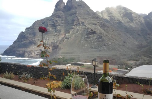 Punta del Hidalgo Apartment | Apartment in a Privileged Setting.