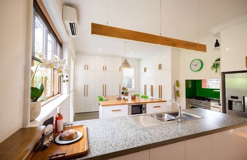 Bendigo House | The Residence of MacKenzie Quarters