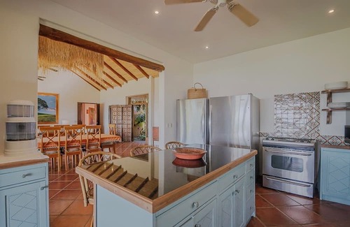Islita House | Walk to the beach from 4 bedroom house w/ salt water infinity pool.