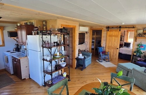 Amherst Shore Cottage | Seaside Escape – 2-Bedroom Oceanview Cottage with Private Beach Access