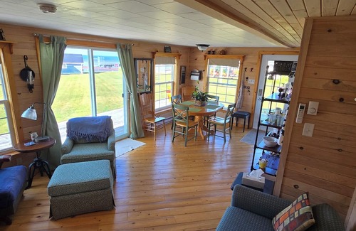 Amherst Shore Cottage | Seaside Escape – 2-Bedroom Oceanview Cottage with Private Beach Access