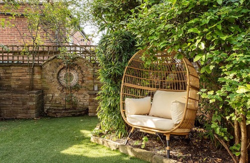 Dudden Hill House | Stylish 3-Bed Home with Garden in Dollis Hill