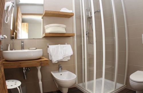 Alba Bed & Breakfast | Bed and Breakfast 'Fedaia Joy' with Mountain View, Balcony and Wi-Fi