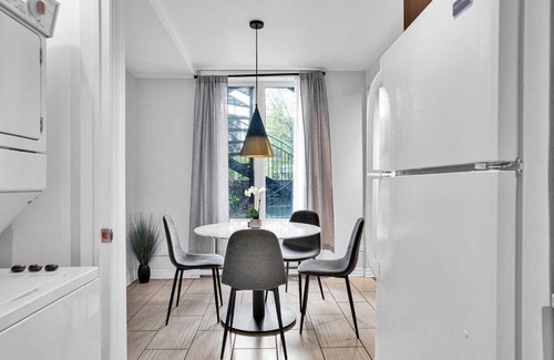 Verdun Apartment | Cozy 2BDR Apartment in Verdun