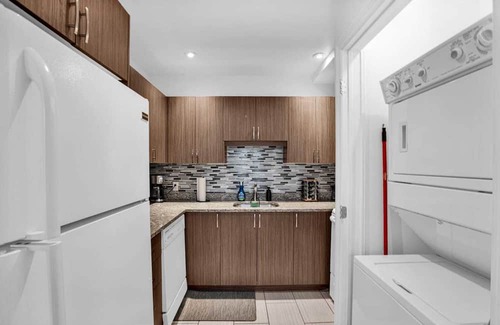 Verdun Apartment | Cozy 2BDR Apartment in Verdun
