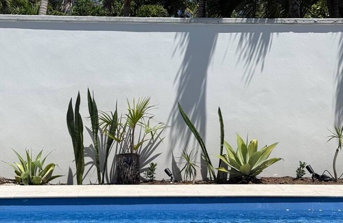 Arorangi Villa | Marthalina's Beach Pool Villa