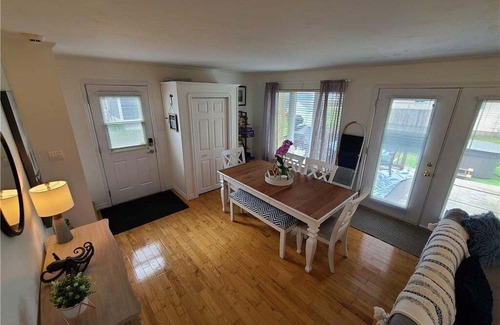 Grand Barachois Cottage | BAYBREEZE ON THE BEACH