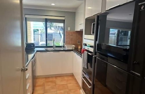 Wembley House | Spacious 4-Bedroom Villa – Close to Hospitals, Schools & CBD