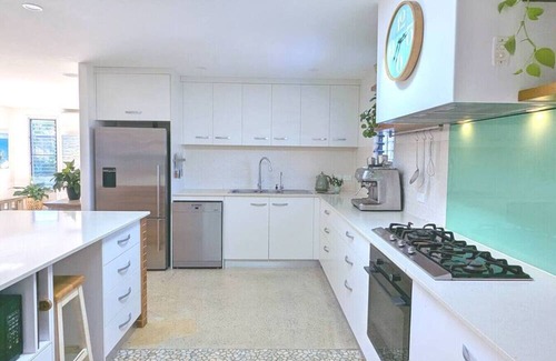 East Ballina House | Sandy Feet Shoreline Serenity