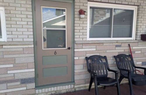 Canaan Apartment | South of the Border VT Room 6