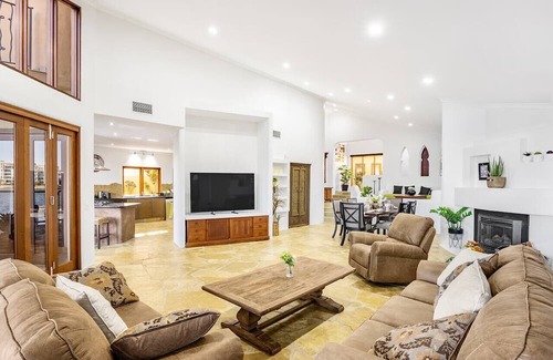 Paradise Point House | Modern 5BR Waterfront Escape Balcony & Dock Access