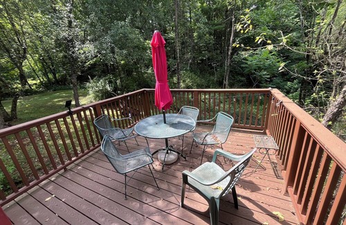 Shushan House | Newly constructed 2 bedroom stone ended Irish cottage in Shushan New York