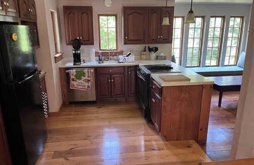 Shushan House | Newly constructed 2 bedroom stone ended Irish cottage in Shushan New York