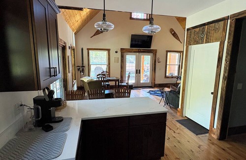Woodford Cabin | Cozy, welcoming, 3-bedroom cabin abutting the Green Mountain National Forest!