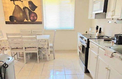 Crown Point House | Charming 4-bedroom house with AC and private fenced backyard in Marrero