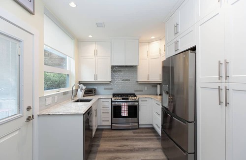 Sidney Apartment | Sidney Solace – 1BR Suite Minutes from Waterfront