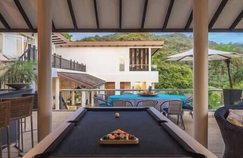 Kata Villa | Luxurious 7-bedroom villa with AC and fitness room in enchanting Phuket