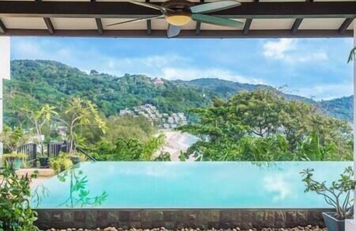 Kata Villa | Luxurious 7-bedroom villa with AC and fitness room in enchanting Phuket