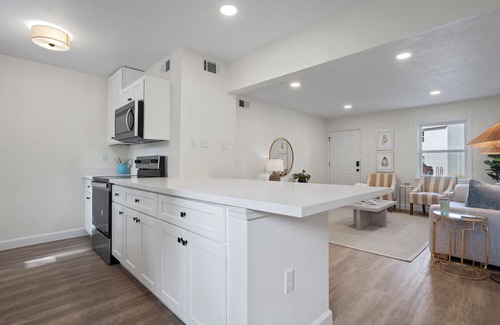 Biloxi Condo | The Porter Revival