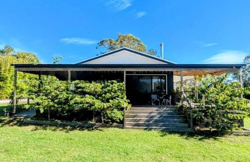 Bunyah Bed & Breakfast | Forest Creek Retreat - Double Room with Mountain View